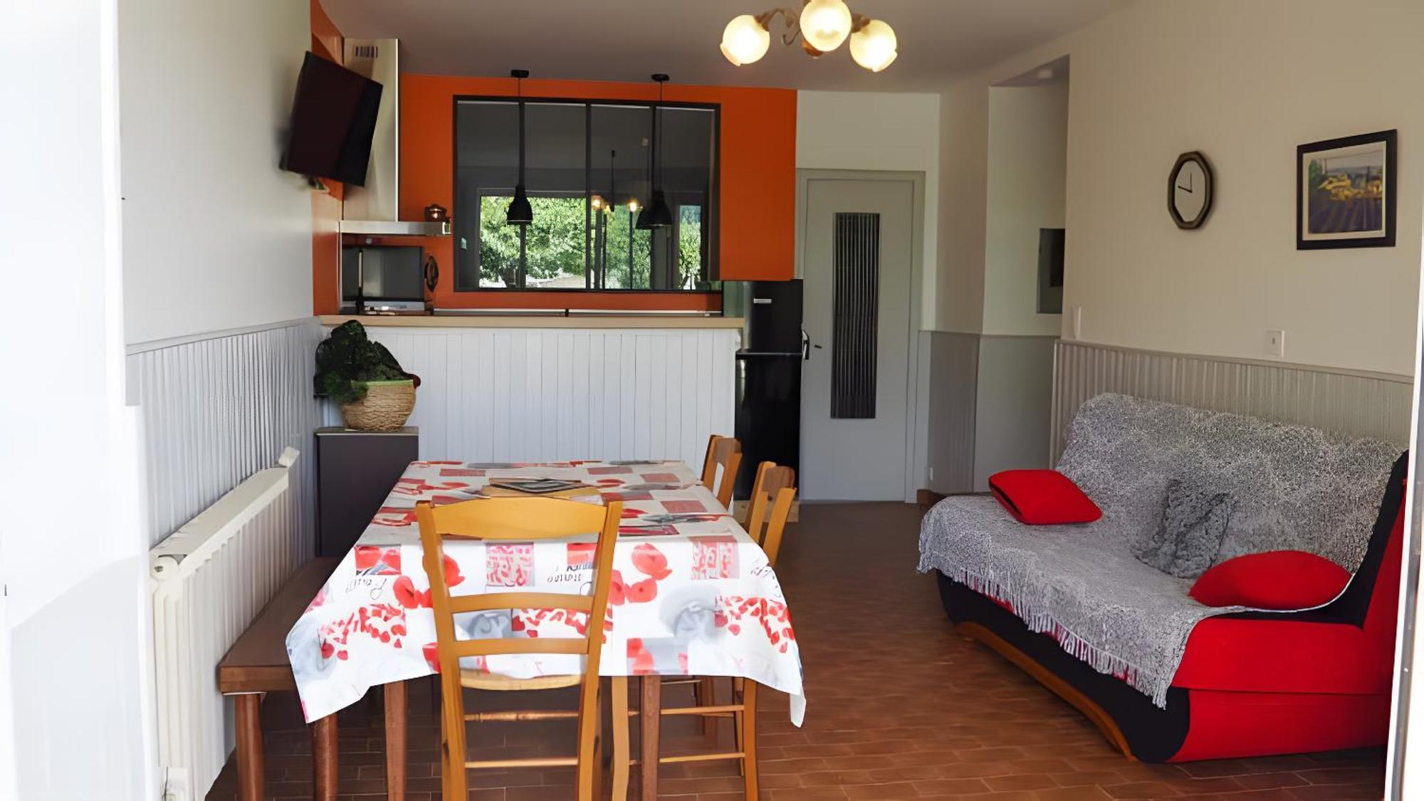 Appartement Aux Rives Du Lac à Villefranche-de-Panat Extérieur photo