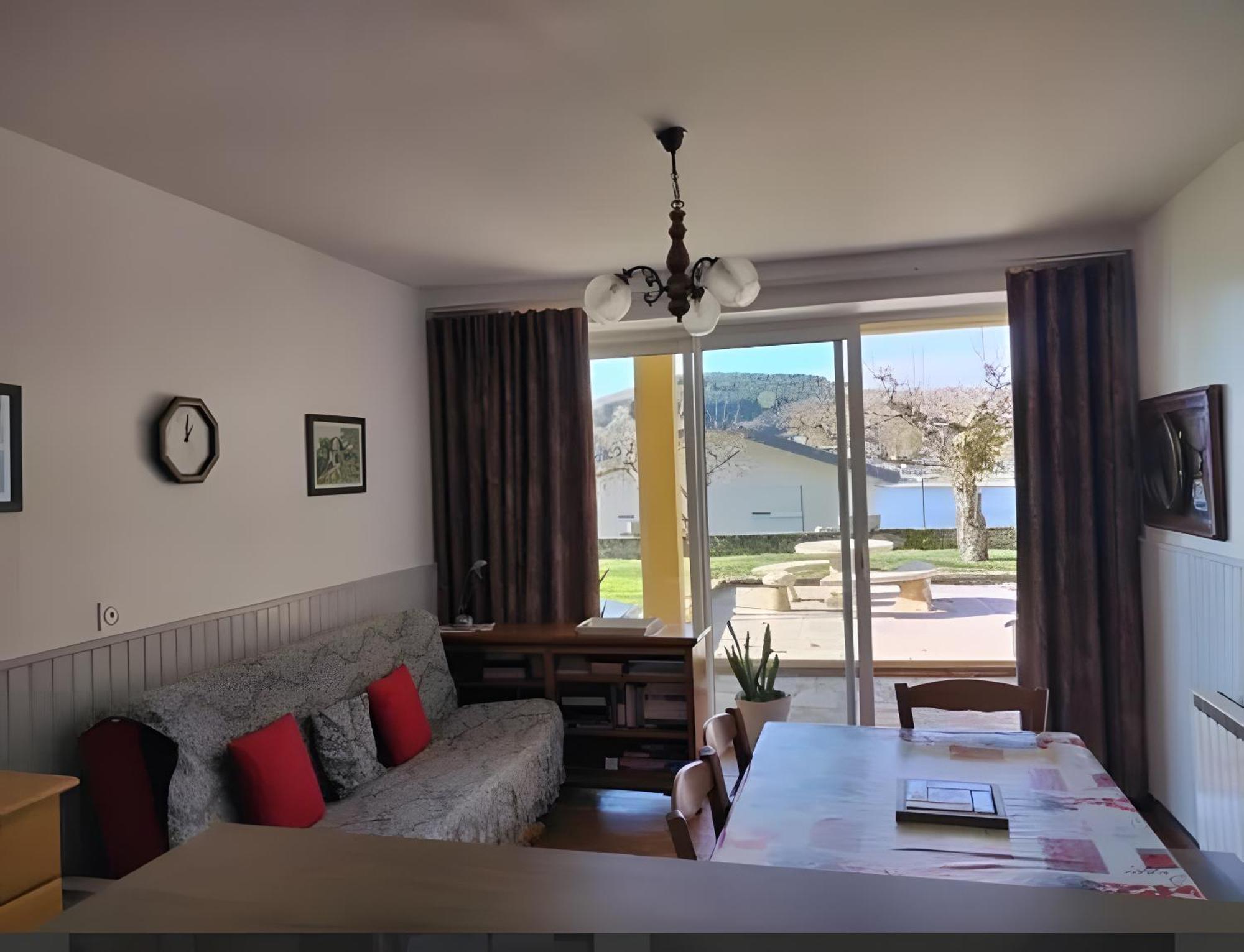 Appartement Aux Rives Du Lac à Villefranche-de-Panat Extérieur photo